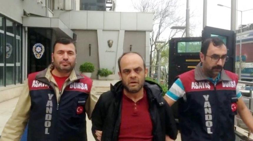 Sara N&ouml;beti Ge&ccedil;iren Adama Yardım Bahanesiyle Yaklaşıp, Parasını &Ccedil;aldı