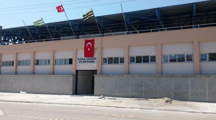 Stadyumda Esrar Partisi