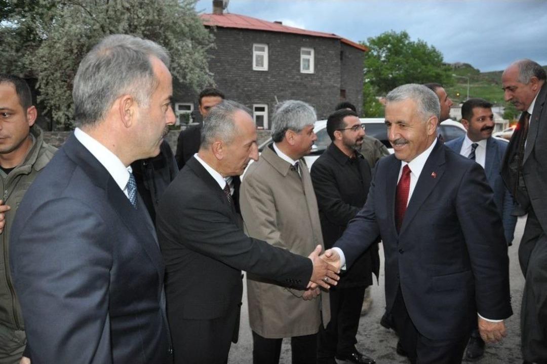 Bakan Arslan, Vatandaşlarla İftarda Buluştu