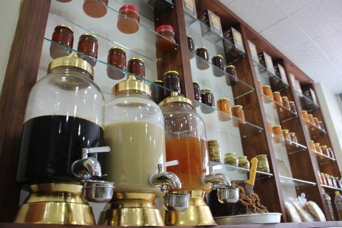 Doğal &Uuml;r&uuml;nleri Bir &Ccedil;atı Altında Topladı