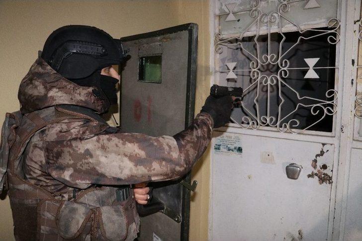 Adana’da Deaş Operasyonu: 12 Suriyeliye Gözaltı G3