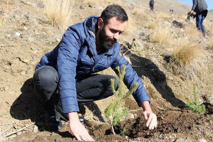 Erzincan’da Kyk’lı Gençler Gelecek İçin Fidan Dikti G4