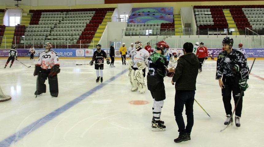 İran Buz Hokeyi Milli Takımı Erzurum&rsquo;da Kampa Girdi