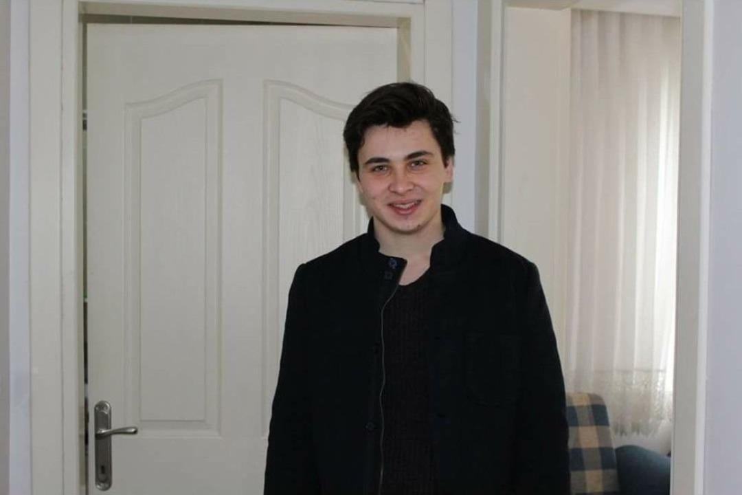 Doğduğu G&uuml;n &Ouml;ld&uuml;, Ayvalık&rsquo;ı Yasa Boğdu