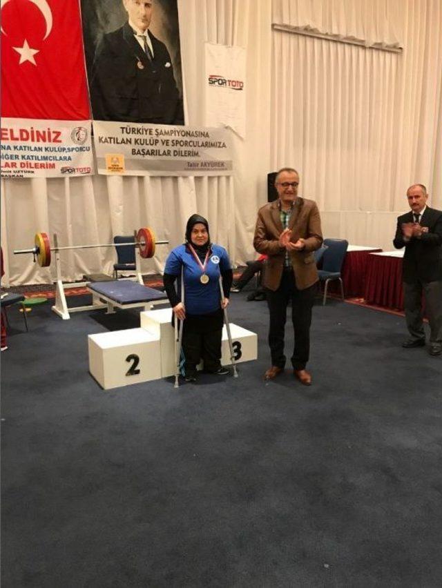Bedensel Engelli Halterciler Konya&rsquo;dan 6 Madalya İle D&ouml;nd&uuml; 2
