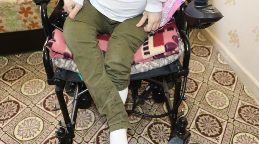 T&uuml;m Kemikleri Kırıldı, Kalbinin Kırılmasını İstemiyor