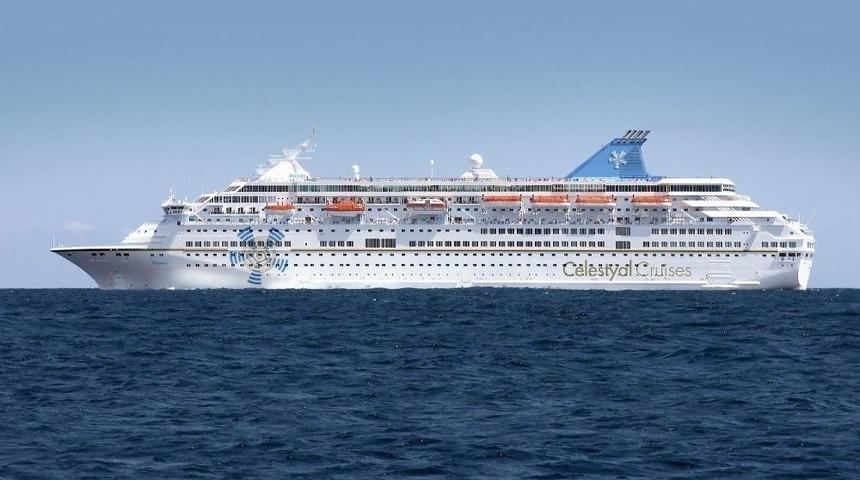 Kuşadası&rsquo;na Sezonun İlk Gemisi Geldi