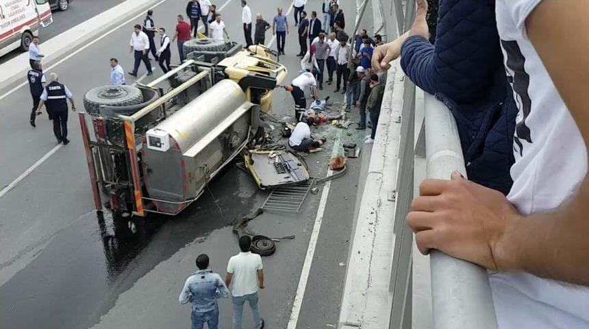 (&ouml;zel) Arnavutk&ouml;y&rsquo;de Su Tankeri &Uuml;st Ge&ccedil;itten Aşağıya U&ccedil;tu: 2 Yaralı