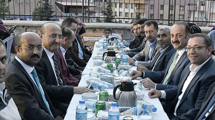 Başkan Akg&uuml;l, İftarda İmam Hatiplilerle Buluştu