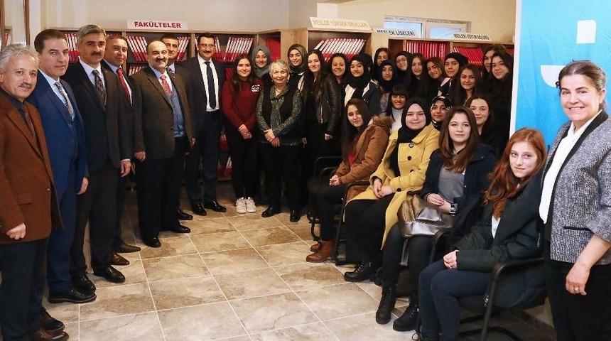 Başkan Ak&rsquo;dan İş-kur İş Kul&uuml;b&uuml;ne Ziyaret