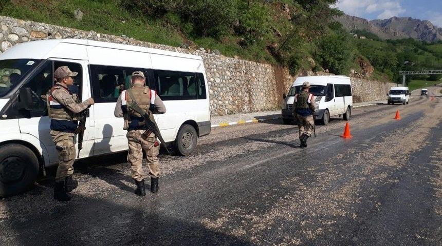 Jandarmadan &ldquo;&ccedil;ocuklarımız G&uuml;vende&rdquo; Uygulaması