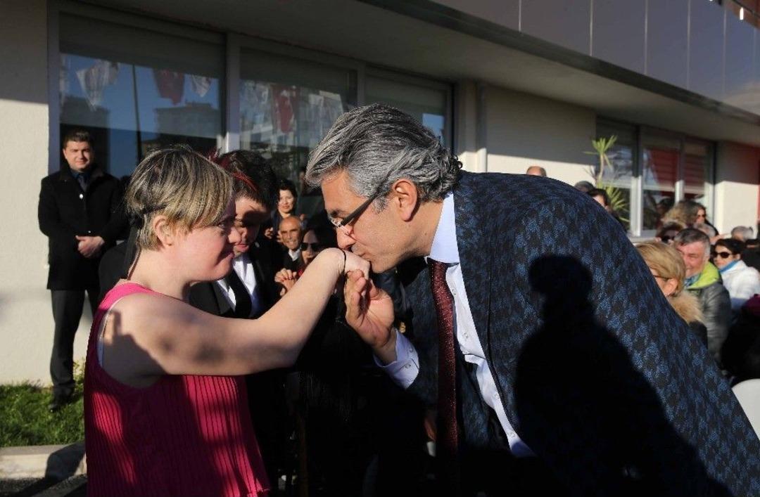 Karşıyaka&rsquo;da Engellilere Y&ouml;nelik Dinlenme Merkezi