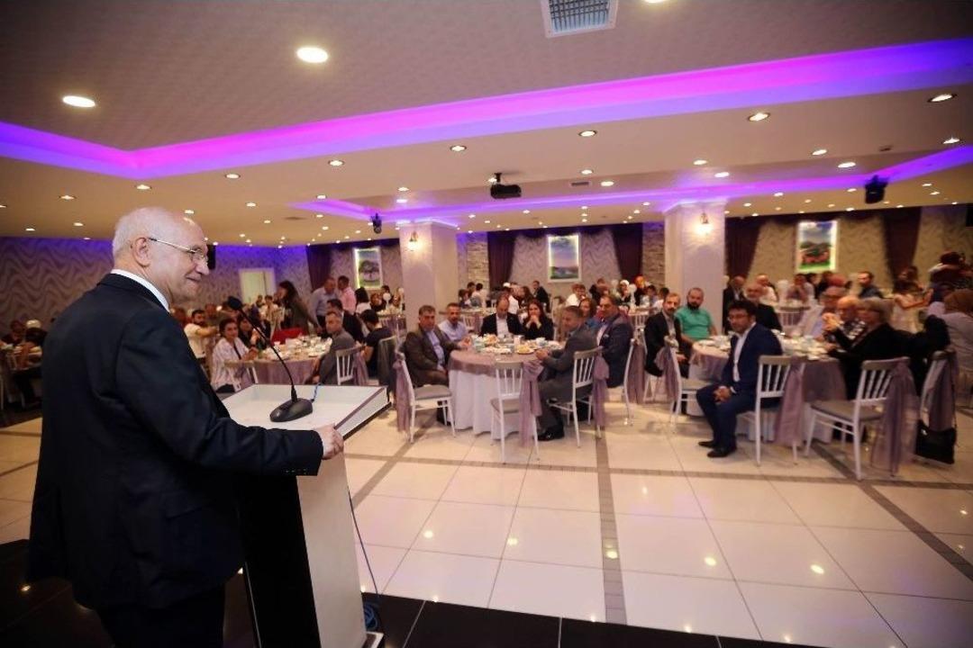 Yenimahalle De İftar Programları Devam Ediyor