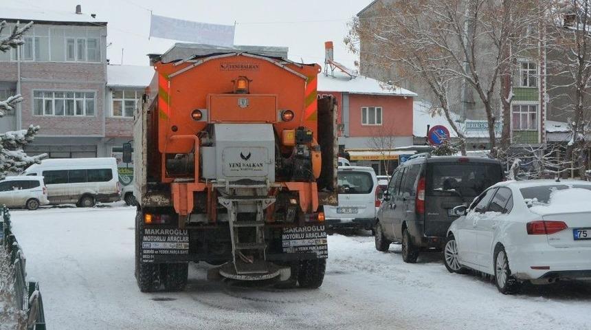 Kar Temizleme Çalışmaları Devam Ediyor