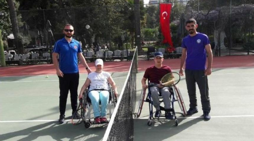 Bartın Belediyesi Tenis Takımı İzmir&rsquo;de Yarı Finale Y&uuml;kseldi