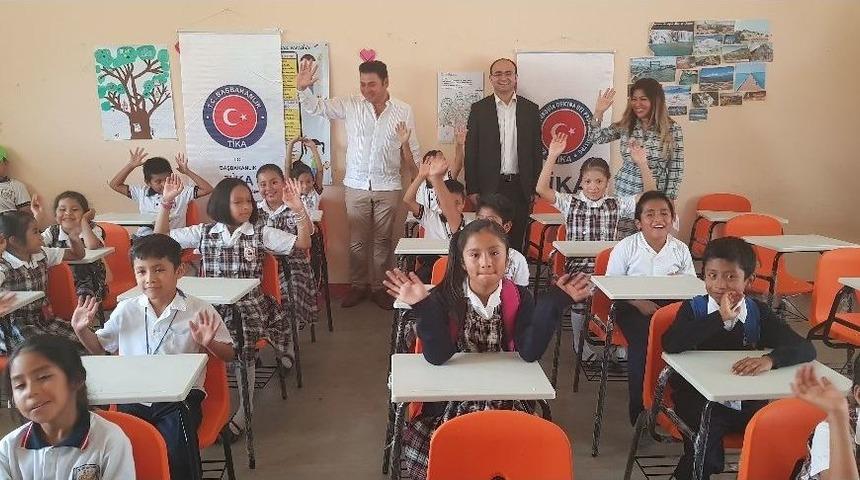 Tika&rsquo;dan, Meksika&rsquo;nın Oaxaca Eyaletindeki Okullara Malzeme Ve Ekipman Yardımı