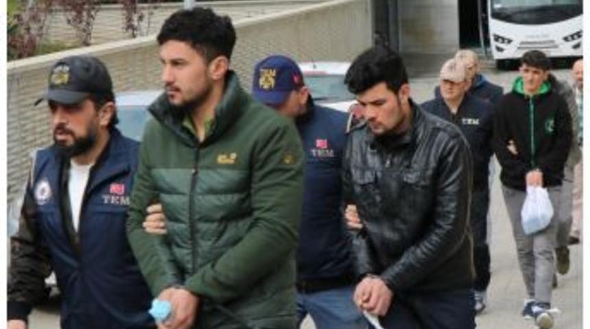 Samsun&rsquo;da Deaş &Uuml;yesi 5 Iraklı Adliyede