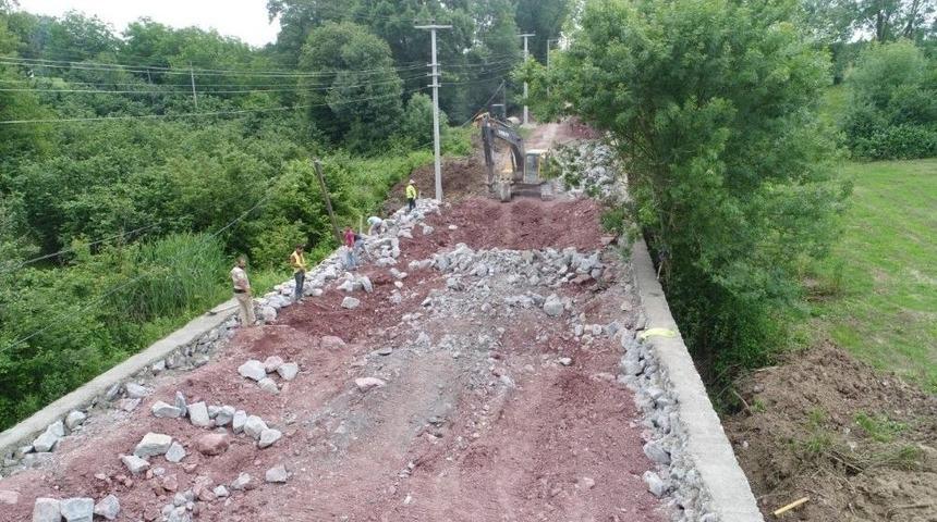 Ormanya Yolu Yenileniyor