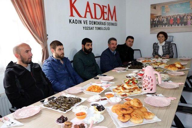 Kadem, Basın Mensuplarıyla Bir Araya Geldi