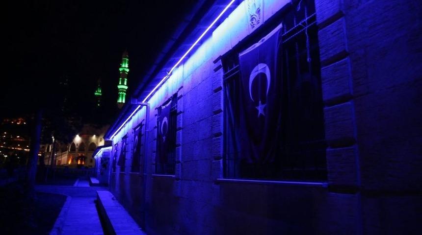 Mardin&rsquo;de Otizme Karşı Mavi Işık Yak Kampanyasına Destek