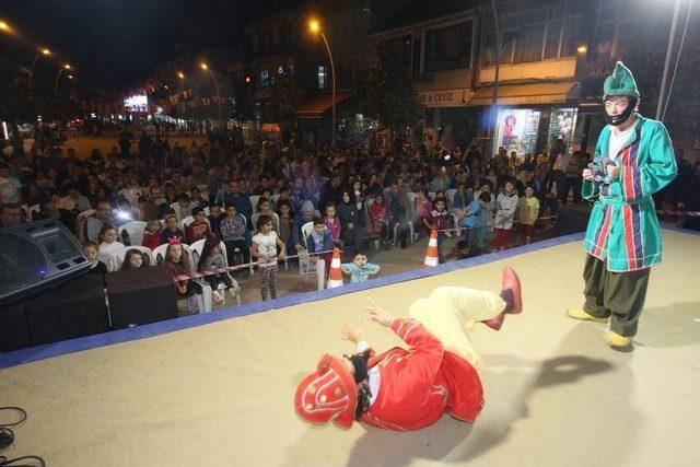 Akyazı’daki Ramazan Etkinliğine Yoğun İlgi