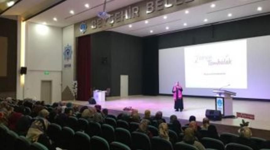 Beyşehir&rsquo;de &lsquo;bilişim &Ccedil;ağında Hayırlı Evlat Yetiştirmek&rsquo; Konulu Konferans