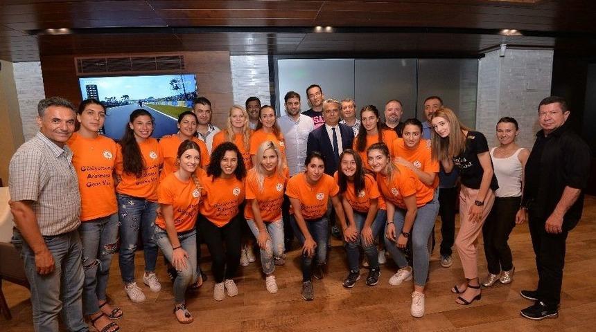 Hentbolda Muratpaşa Ekol&uuml; Doğuyor