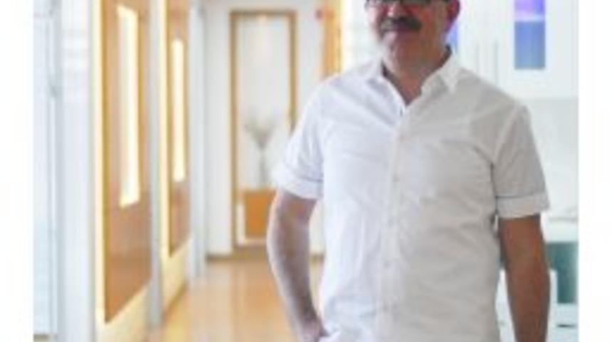 G&uuml;l&uuml;ş Tasarımında Diş Eti Ve Kemik Seviyesine Dikkat