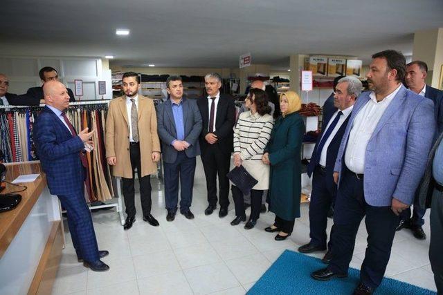 Kocasinan Hayırseverler Ve İhtiyaç Sahipleri Arasında Gönül Köprüsü Kuruyor