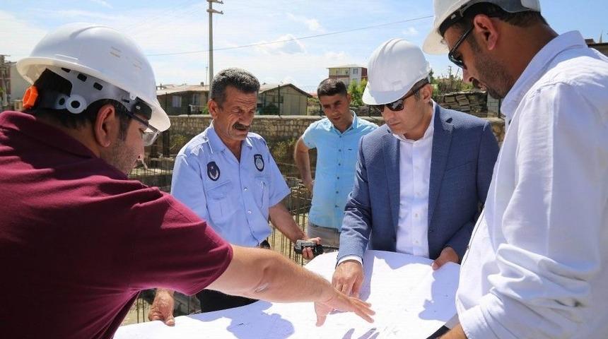Lice’de Kapalı Pazar Yerinin Temel Atma Töreni Gerçekleştirildi