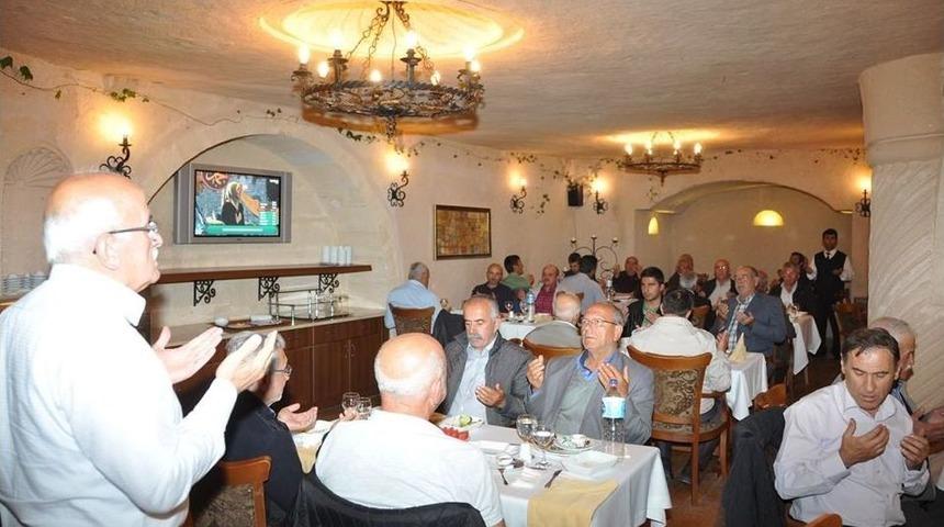 Ürgüp Belediyesi Muhtarlarla İftarda Bir Araya Geldi