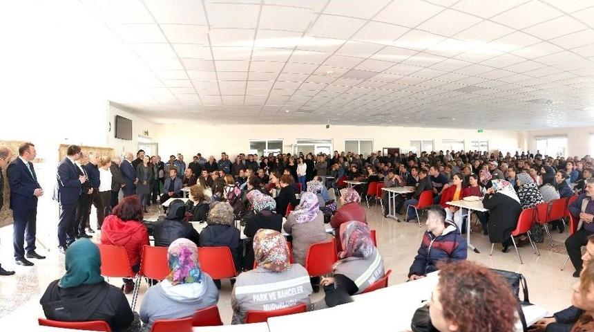 Başkan Ercengiz Kadro Alan İş&ccedil;ilerle Bir Araya Geldi