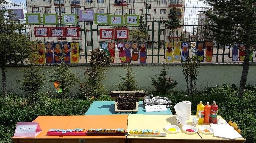 Sincan&rsquo;da Minikler &lsquo;okuyorum-anlatıyorum Projesi&rsquo; İle Okuma Alışkanlığı Kazanıyor