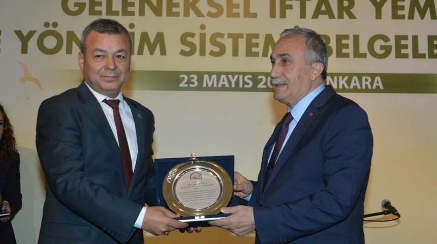Antalya İl Gıda Tarım Ve Hayvancılık M&uuml;d&uuml;rl&uuml;ğ&uuml;, Hizmet Kalitesini Tescilledi