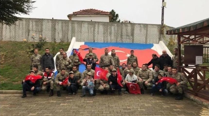 Engelli &Ouml;ğrenciler Jandarmada Askerlik Heyecanı Yaşadı