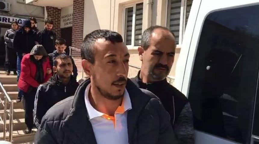 L&uuml;ks Otomobilden Torba Torba Esrar &Ccedil;ıktı