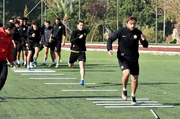 Aliağaspor 3 Puana Kilitlendi G4