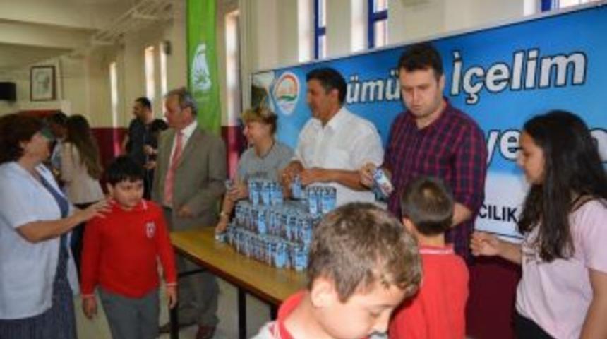 Okullarda Süt Dağıtımı