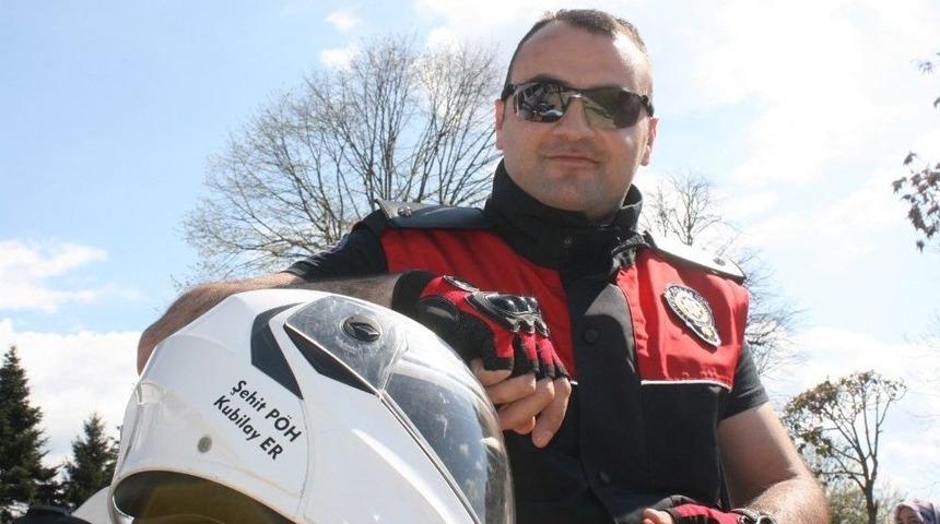 Şehit Arkadaşının Adını Kaskına Kazıttı