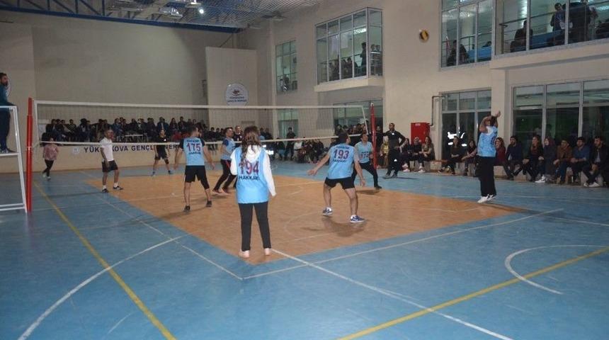 Y&uuml;ksekova&rsquo;da Voleybol Turnuvası
