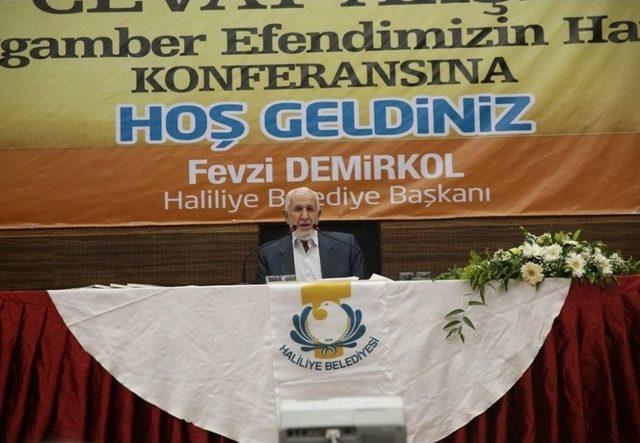 Prof. Dr. Cevat Akşit, Haliliyelilere Peygamberimizin Hayatını Anlattı