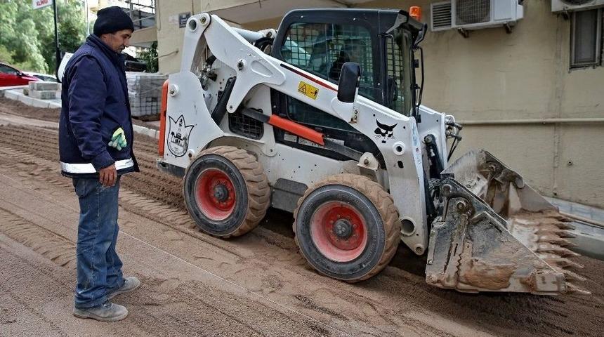 Konak&rsquo;ın Sokakları G&uuml;zelleşiyor