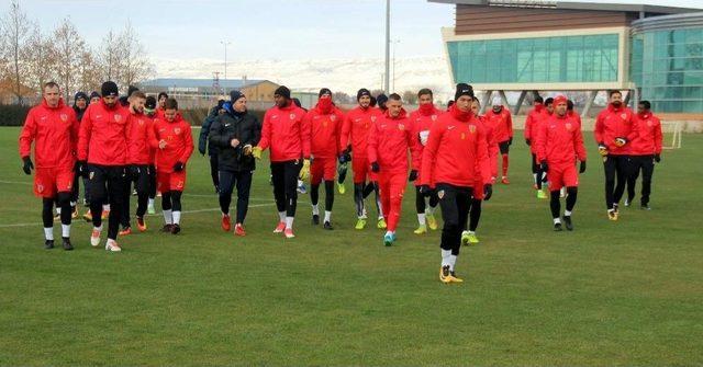 Kayserispor’da Beşiktaş Maçı Hazırlıkları Sürüyor