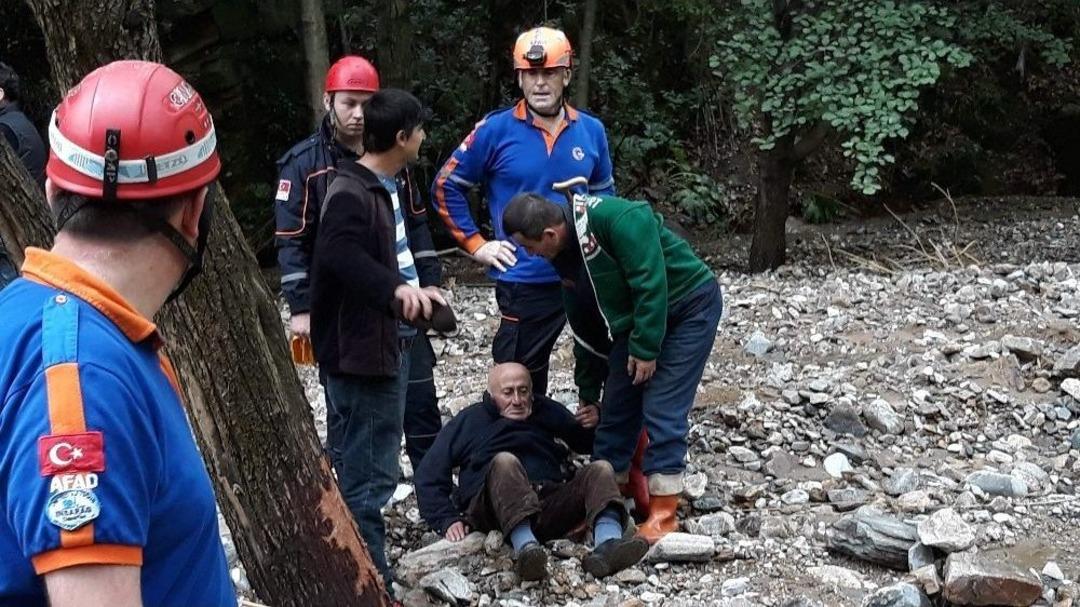 Sel Sularında Can Pazarı