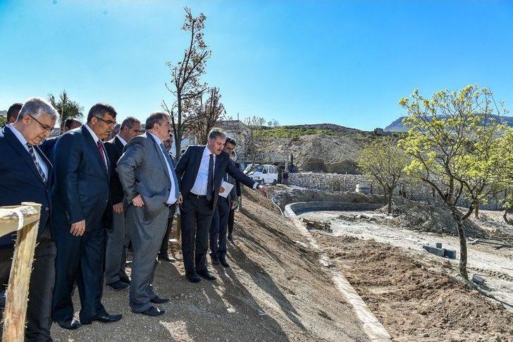 Başkan Çakır, Doğal Yaşam Parkı Ve Hayvanat Bahçesini İnceledi G4