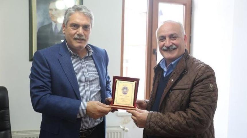 Emekli Zabıta &Ccedil;alışanları Plaketle &Ouml;d&uuml;llendirildi