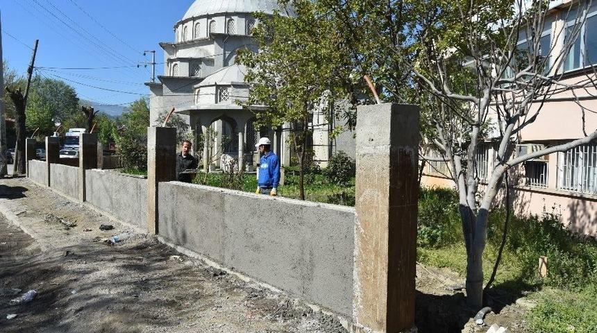 Salihli Belediyesi Sanayi Camisini Yeniliyor