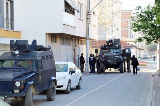 Manisa’da Suç Örgütüne Ağır Darbe: 20 Gözaltı