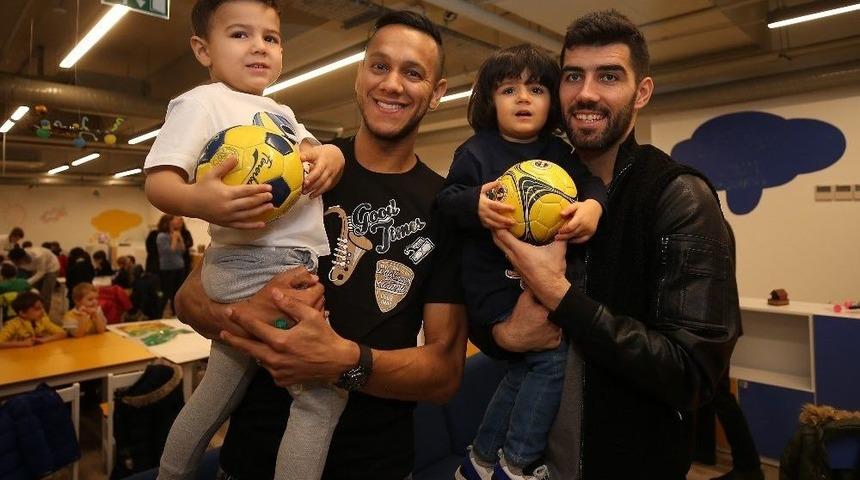 Fenerbah&ccedil;e D&uuml;şyeri &Ccedil;ocuk Deneyim Kul&uuml;b&uuml;&rsquo;n&uuml;n Tanıtımı Yapıldı