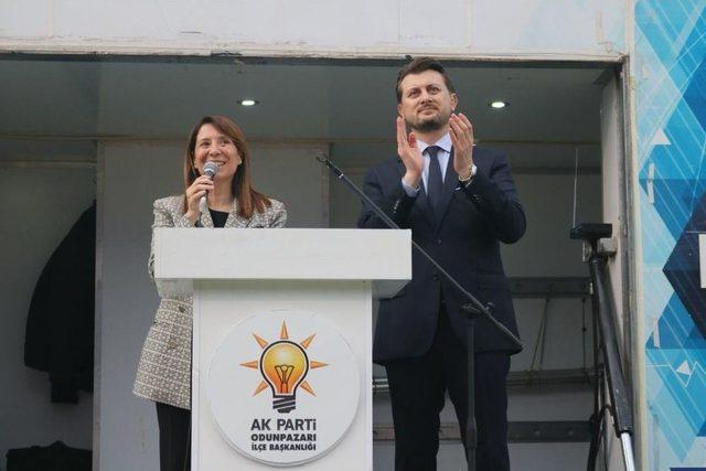 Ak Parti Odunpazarı Teşkilatı, Seçim Startını Eski Atatürk Stadyumu’nda Verdi